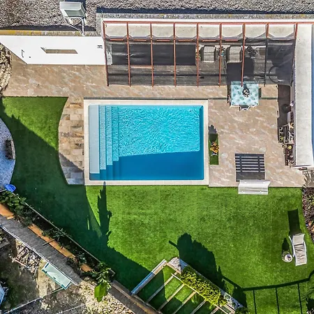 Stunning In With Wifi Holiday home